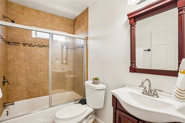 11421 Stanford Avenue, Los Angeles, CA 90059