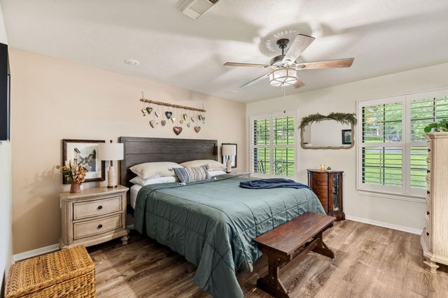 129 Pine Valley Drive, Livingston, TX 77351