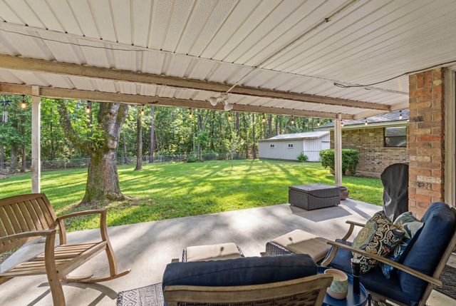 129 Pine Valley Drive, Livingston, TX 77351