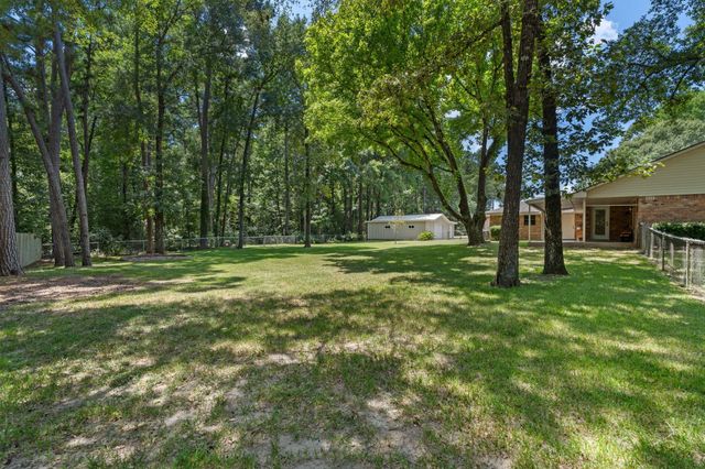 129 Pine Valley Drive, Livingston, TX 77351
