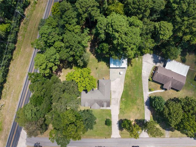 129 Pine Valley Drive, Livingston, TX 77351