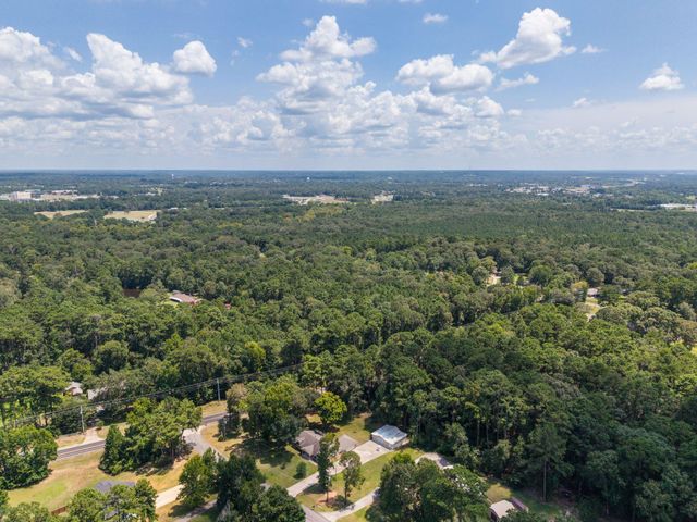 129 Pine Valley Drive, Livingston, TX 77351