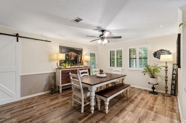 129 Pine Valley Drive, Livingston, TX 77351