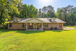 129 Pine Valley Drive, Livingston, TX 77351