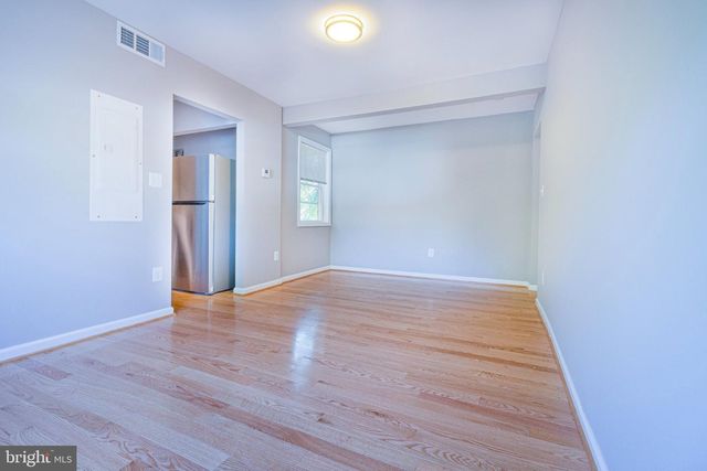 501 32ND ST SE, Washington, DC 20019