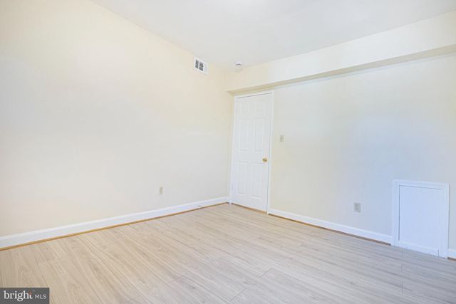 501 32ND ST SE, Washington, DC 20019
