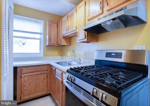 501 32ND ST SE, Washington, DC 20019