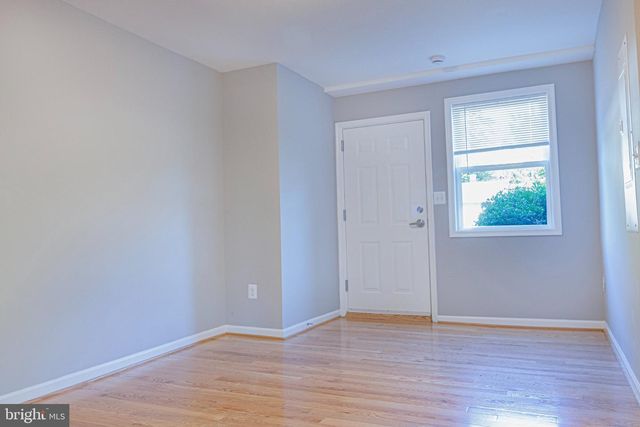 501 32ND ST SE, Washington, DC 20019