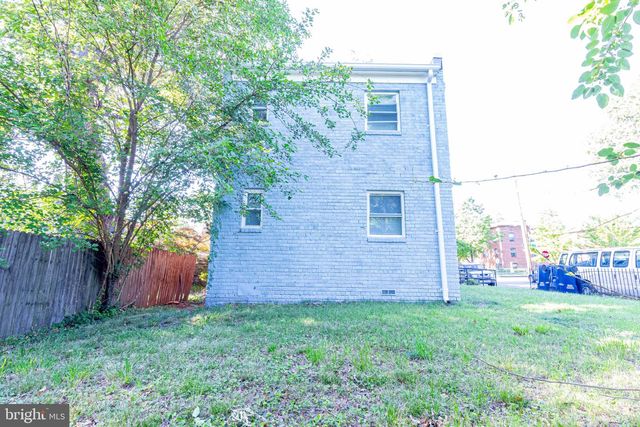 501 32ND ST SE, Washington, DC 20019
