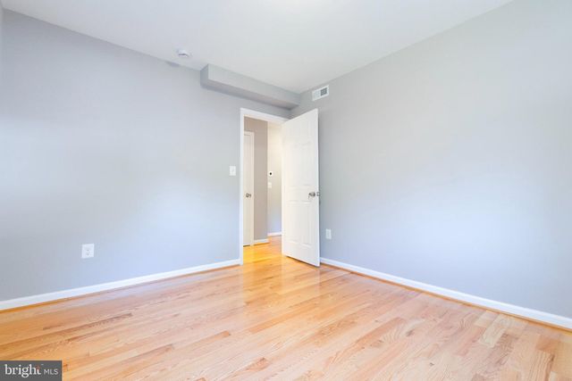 501 32ND ST SE, Washington, DC 20019
