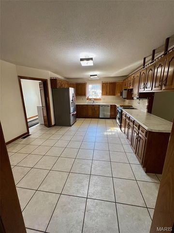 1976 Highway 28, Owensville, MO 65066