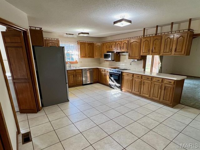 1976 Highway 28, Owensville, MO 65066