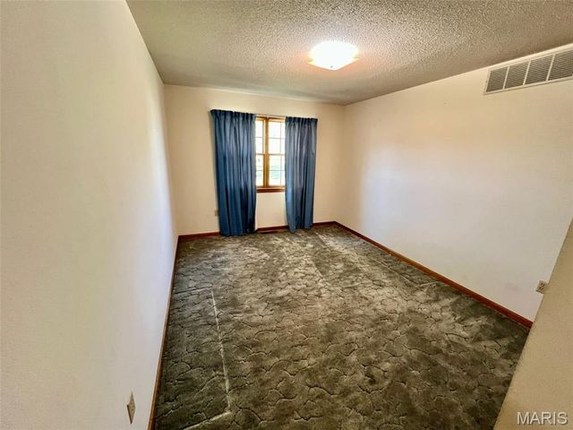 1976 Highway 28, Owensville, MO 65066