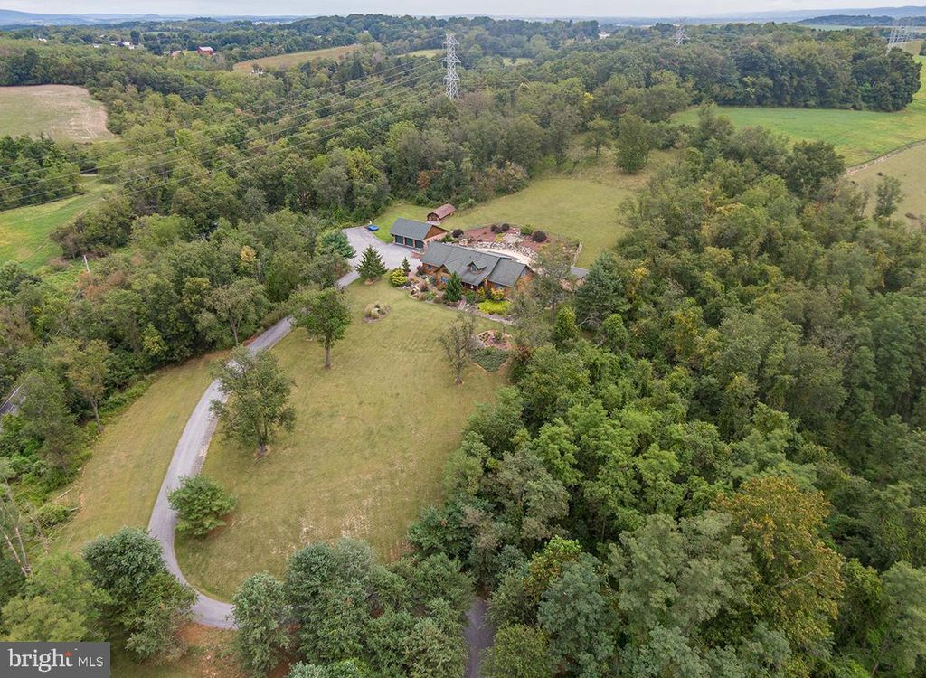 1113 SEIFRIT LN, Bernville, PA 19506