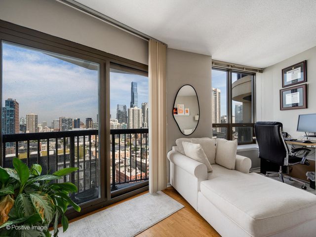 400 N LaSalle Drive 2312, Chicago, IL 60654