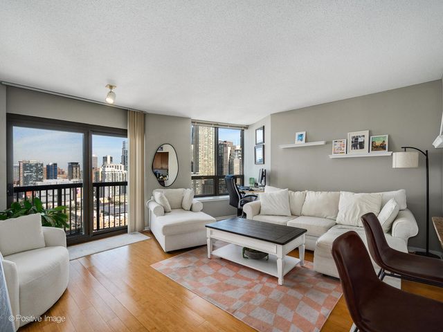 400 N LaSalle Drive 2312, Chicago, IL 60654