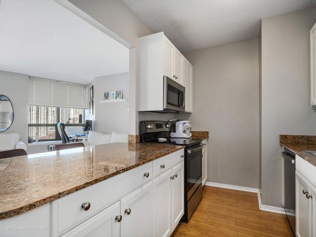 400 N LaSalle Drive 2312, Chicago, IL 60654