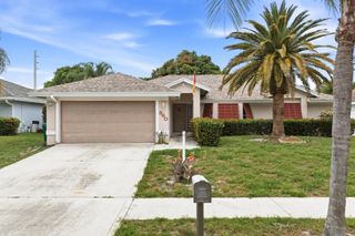 560 N Cypress Drive, Jupiter, FL 33469