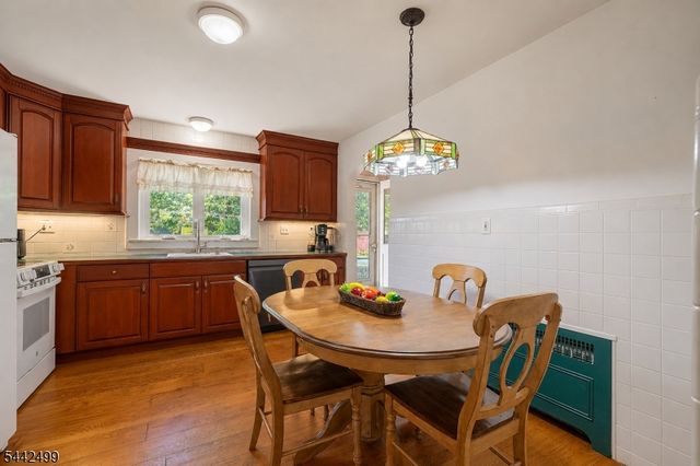1100 Edgewood Road, Elizabeth City, NJ 07208