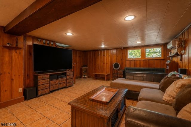 1100 Edgewood Road, Elizabeth City, NJ 07208