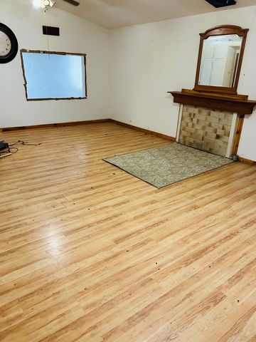 21860 W Il-113 Highway, Custer Park, IL 60481