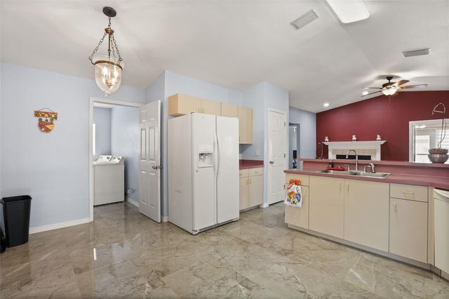 329 LAKE DAISY LOOP, Winter Haven, FL 33884