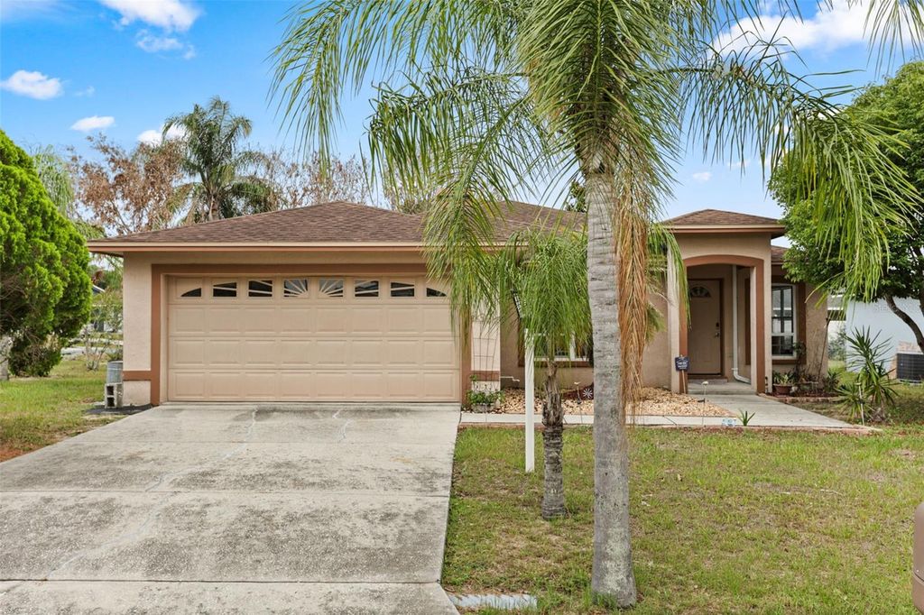 329 LAKE DAISY LOOP, Winter Haven, FL 33884