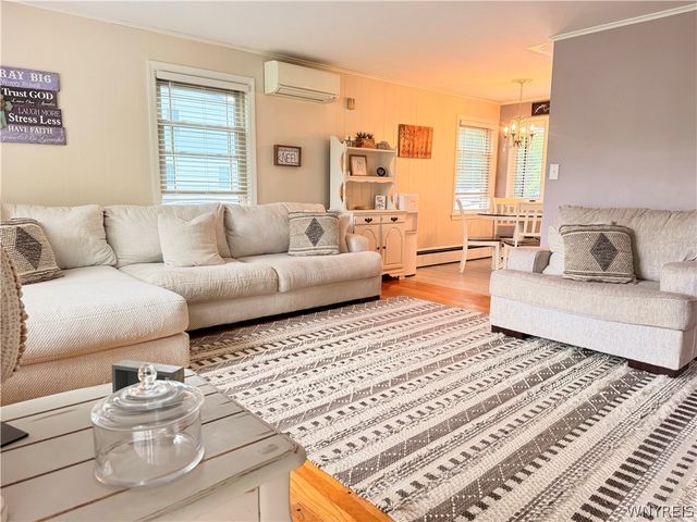 6975 Michael Road, Orchard Park, NY 14127