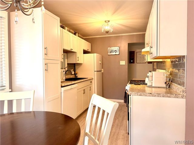 6975 Michael Road, Orchard Park, NY 14127