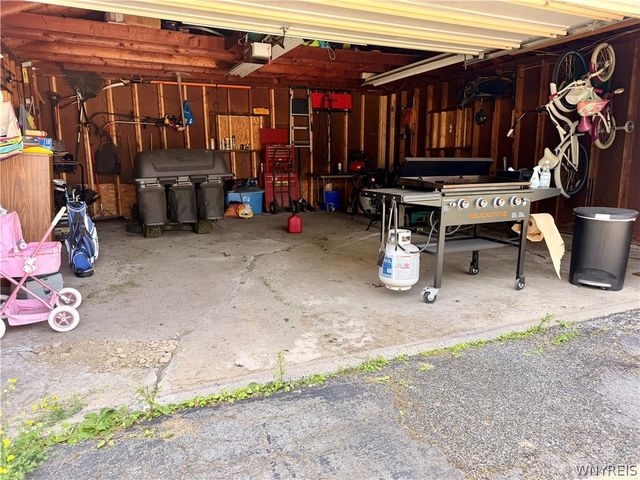 6975 Michael Road, Orchard Park, NY 14127