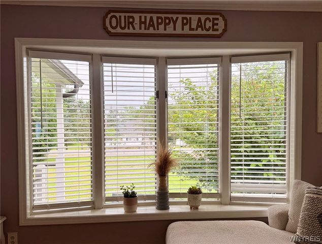 6975 Michael Road, Orchard Park, NY 14127