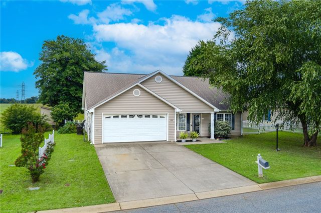 402 Ashwood Lane, Anderson, SC 29625