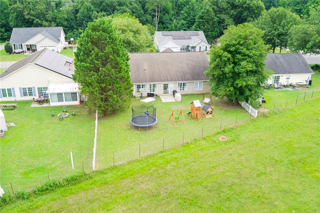 402 Ashwood Lane, Anderson, SC 29625