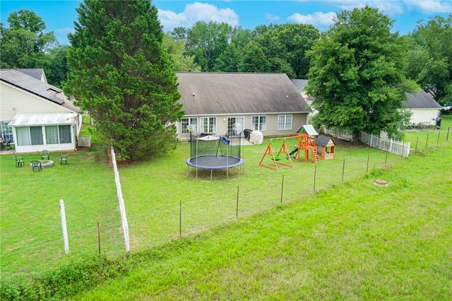402 Ashwood Lane, Anderson, SC 29625
