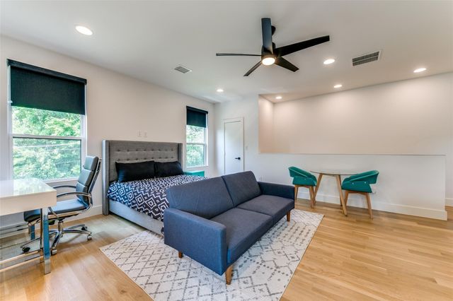 939 N Buckner Boulevard, Dallas, TX 75218