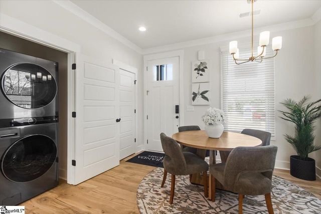 9 Hawthorne Lane Unit 102, Greenville, SC 29605