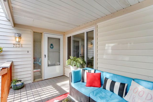 7534 Landau Drive, Bloomington, MN 55438