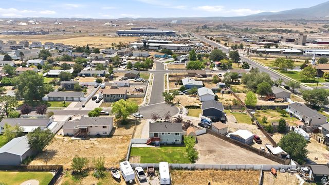 7958 W BRIDGTON DR, Magna, UT 84044