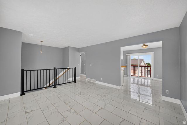 7958 W BRIDGTON DR, Magna, UT 84044