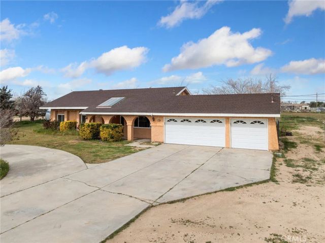 17740 Linden, Hesperia, CA 92345