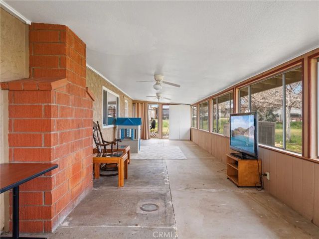 17740 Linden, Hesperia, CA 92345