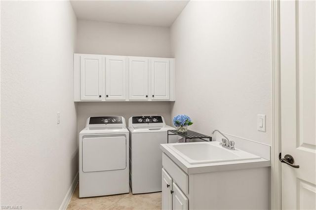 12614 Fenhurst WAY, Naples, FL 34120