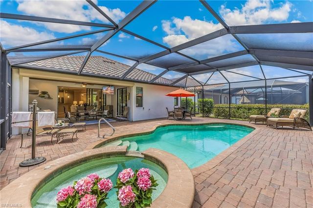 12614 Fenhurst WAY, Naples, FL 34120