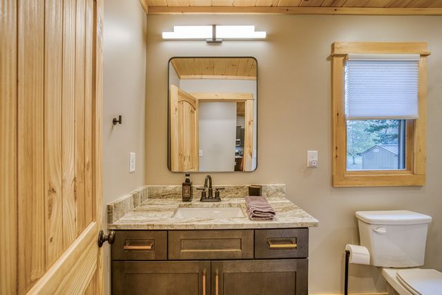20 Wolf Den Valley, Mineral Bluff, GA 30559