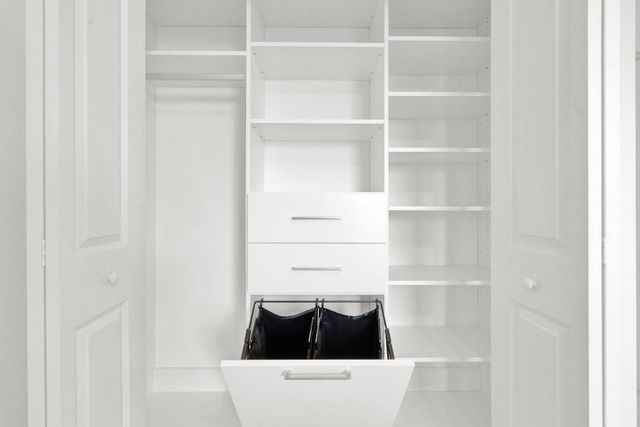 4246 Lagoon Shore Drive, Lake Worth, FL 33467