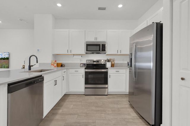 4246 Lagoon Shore Drive, Lake Worth, FL 33467