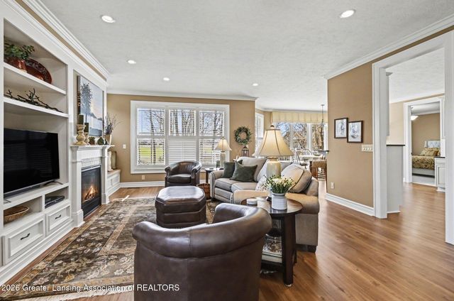 585 Aquila Drive, East Lansing, MI 48823