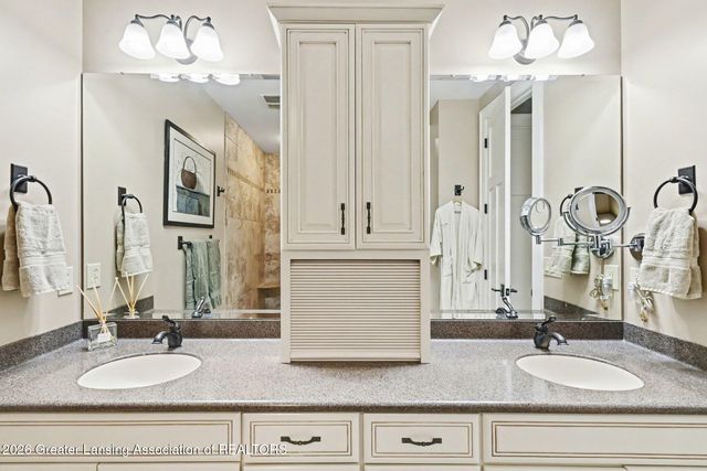 585 Aquila Drive, East Lansing, MI 48823