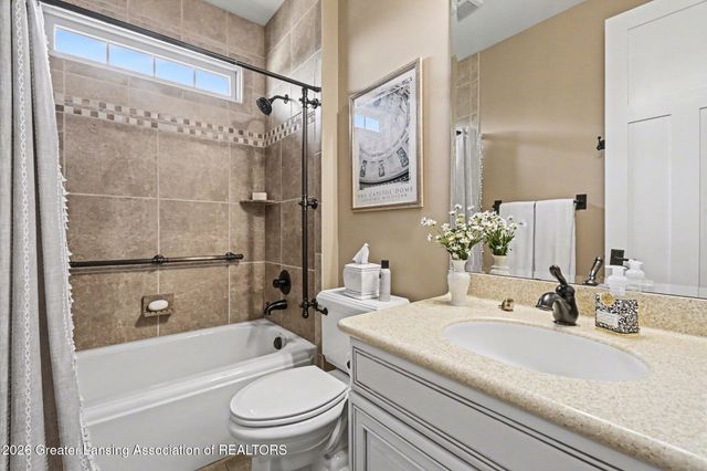 585 Aquila Drive, East Lansing, MI 48823