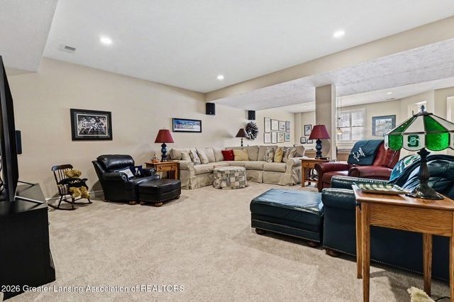 585 Aquila Drive, East Lansing, MI 48823